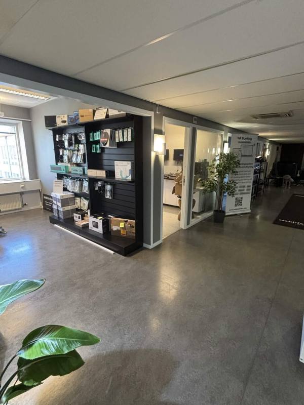Webbfabriken office - showroom