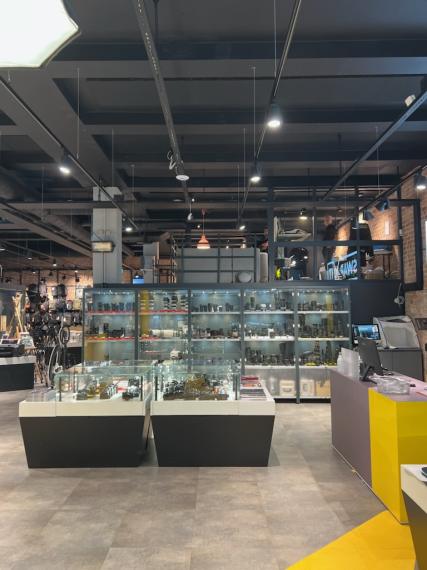 Rajala Proshop butik i Stockholm med IT miljö från Webbfabriken